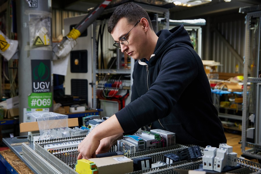 UGV Chargers – technical solutions