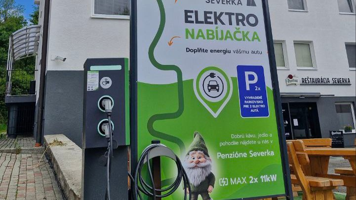 Nabíjacia stanica UGV Chargers v prevádzke